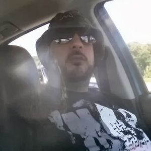 Meet your Posher, Moe